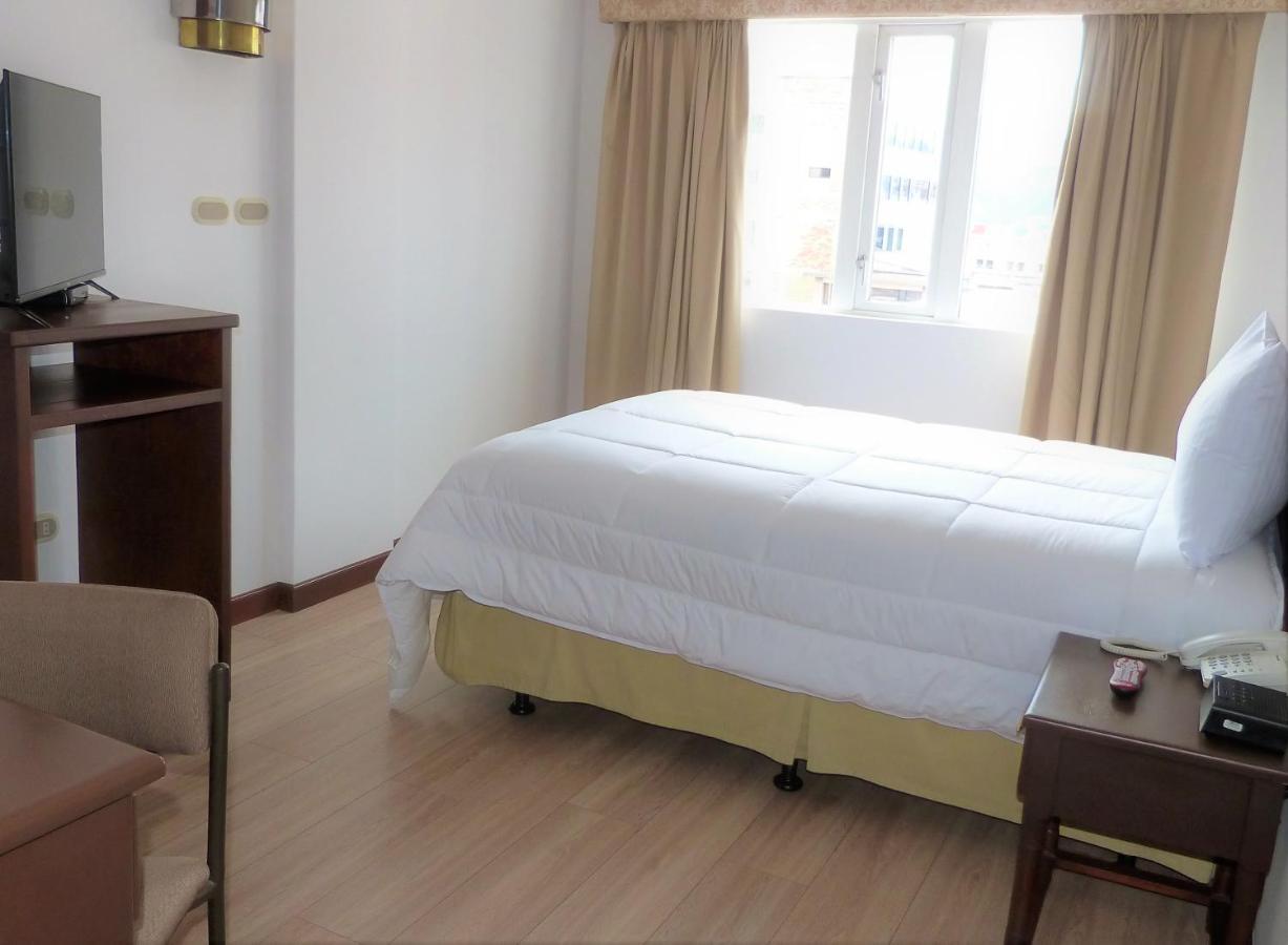 Hotel El Conquistador Cuenca Exteriör bild
