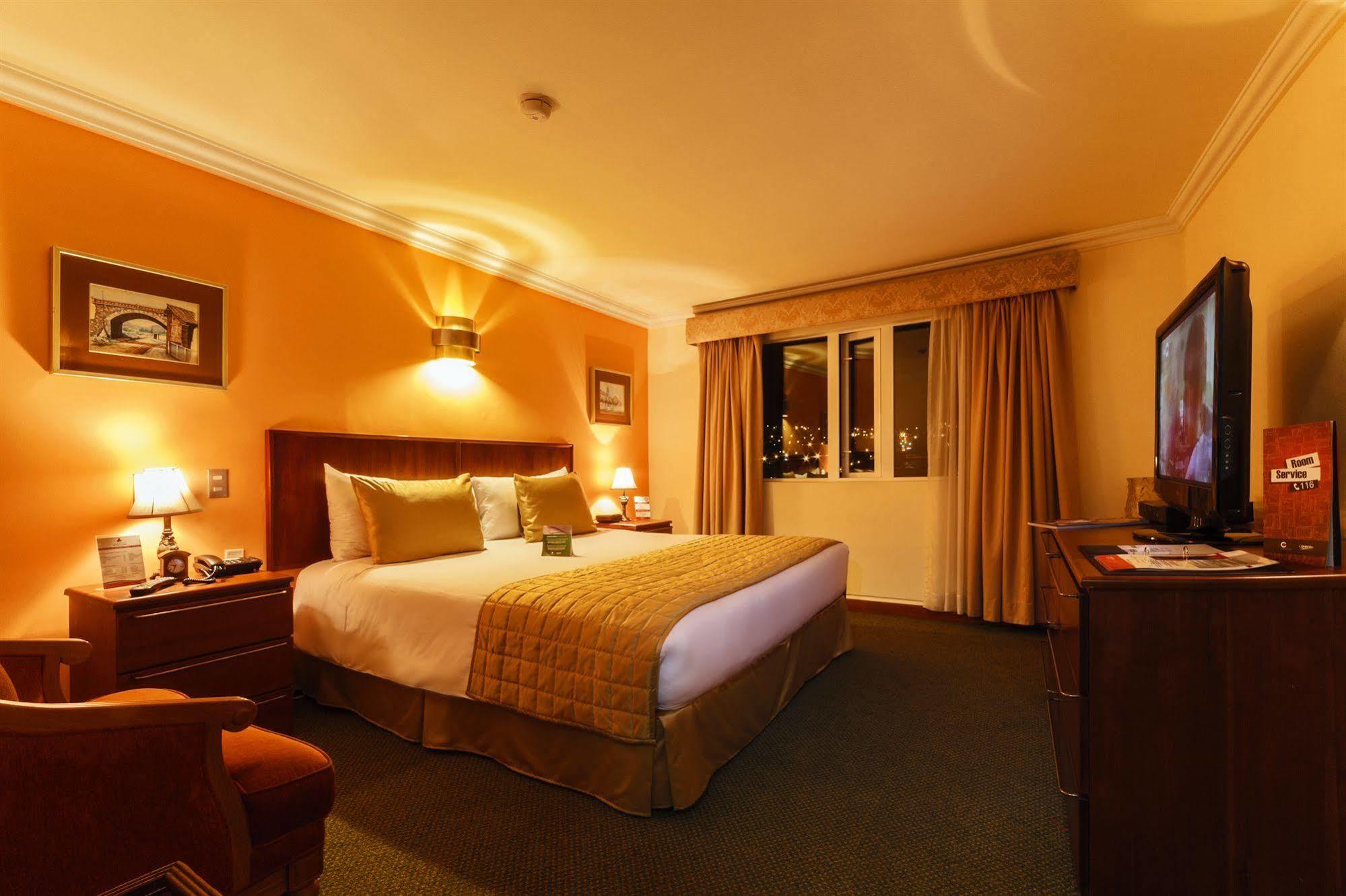 Hotel El Conquistador Cuenca Exteriör bild